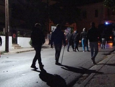 Αλγερινοί μετέτρεψαν την Ομόνοια σε... Αλγέρι: Ξύλο και μαχαιριές (εικόνες)